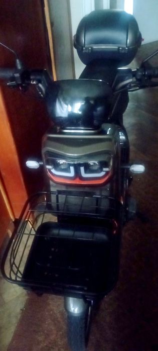 Електроскутер Fada Tiko, 12' легкоспл.диски коліс.