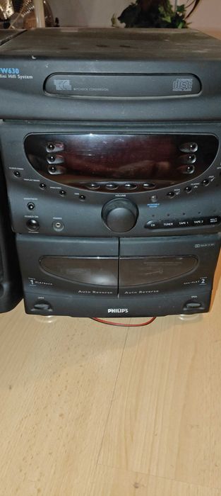 Wieża Philips FW630