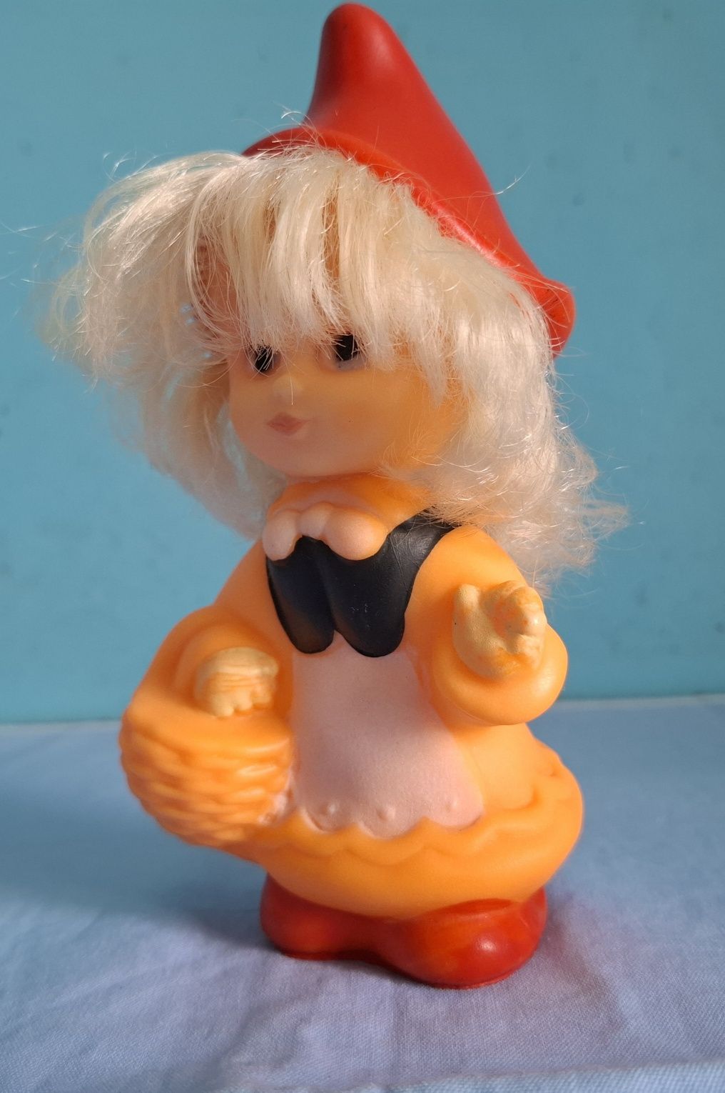 Резиновая игрушка, кукла СССР,Красная шапочка, 18см, клеймо, дефект