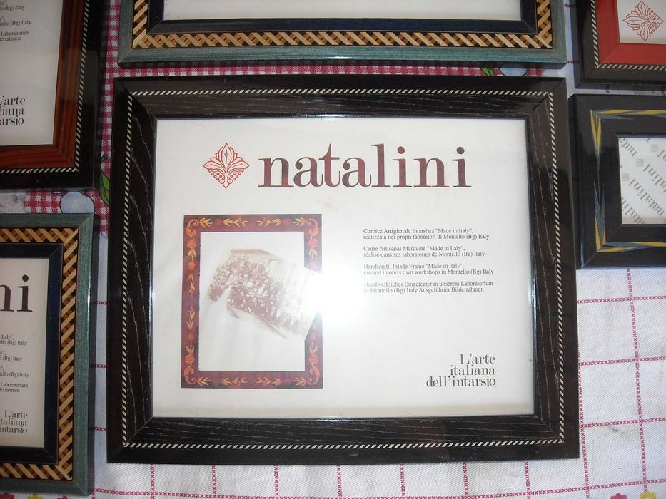 Moldura italiana vintage antiga-Novo