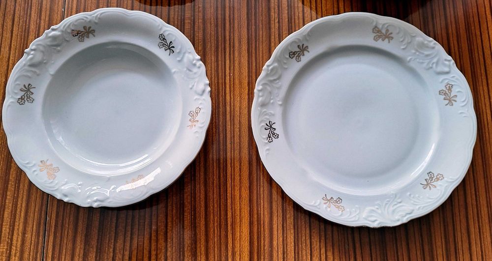 Zastawa stołowa obiadowa dla 6 osób 18 elementów z PRL - Kraków