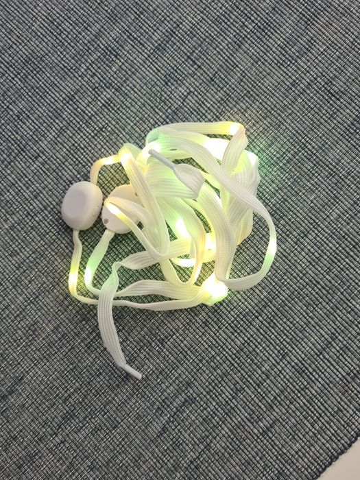 Sznurówki świecące