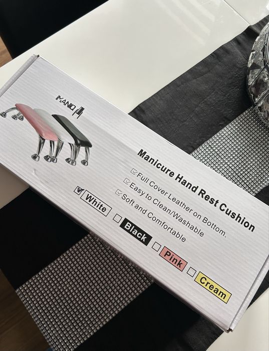 Podpórka pod dłoń do manicure