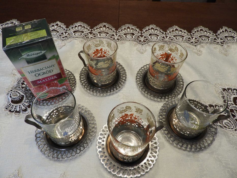 Szklanki z okresu PRL