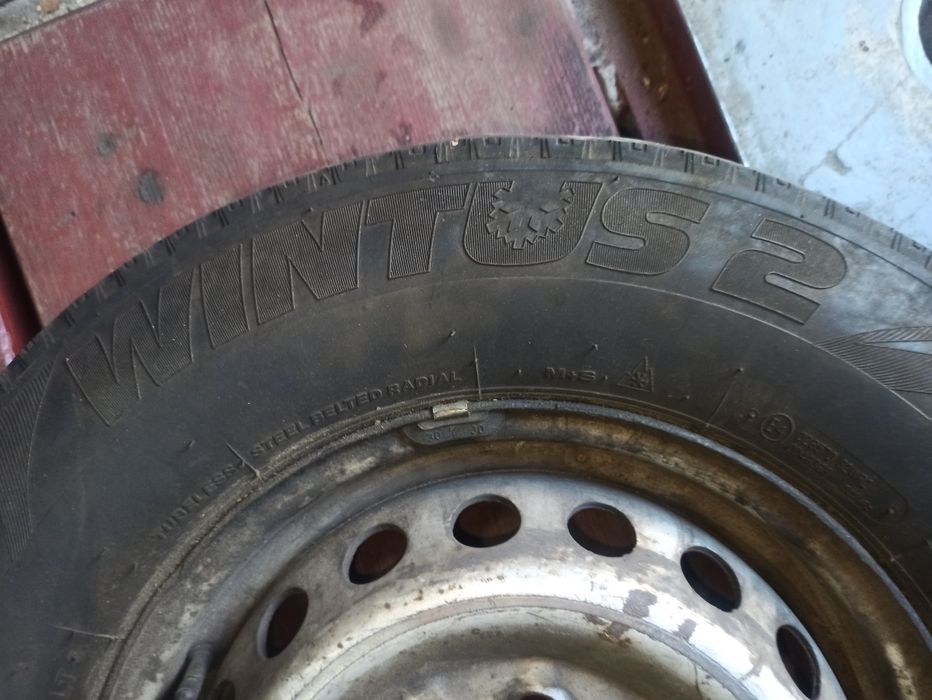 225.70.r15  колесо резина запаска