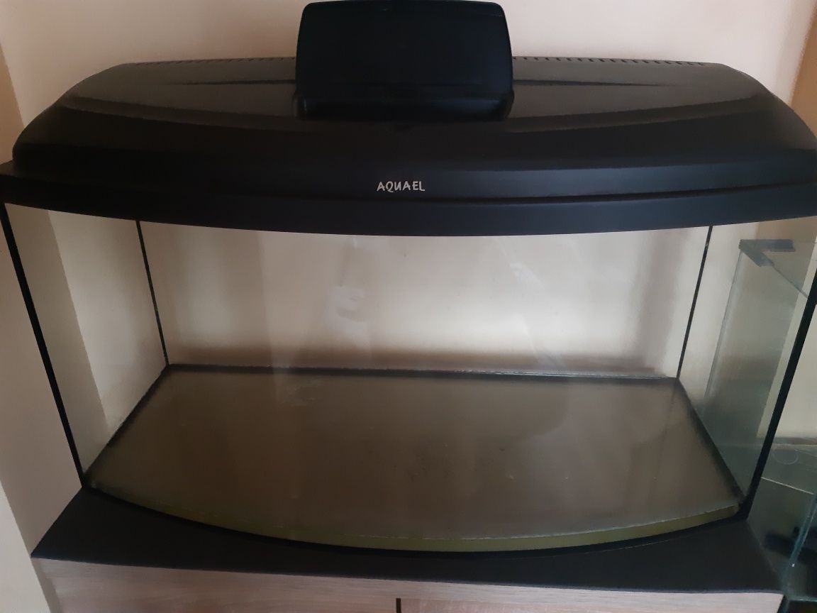 Sprzedam akwarium Aquael 102 litry
