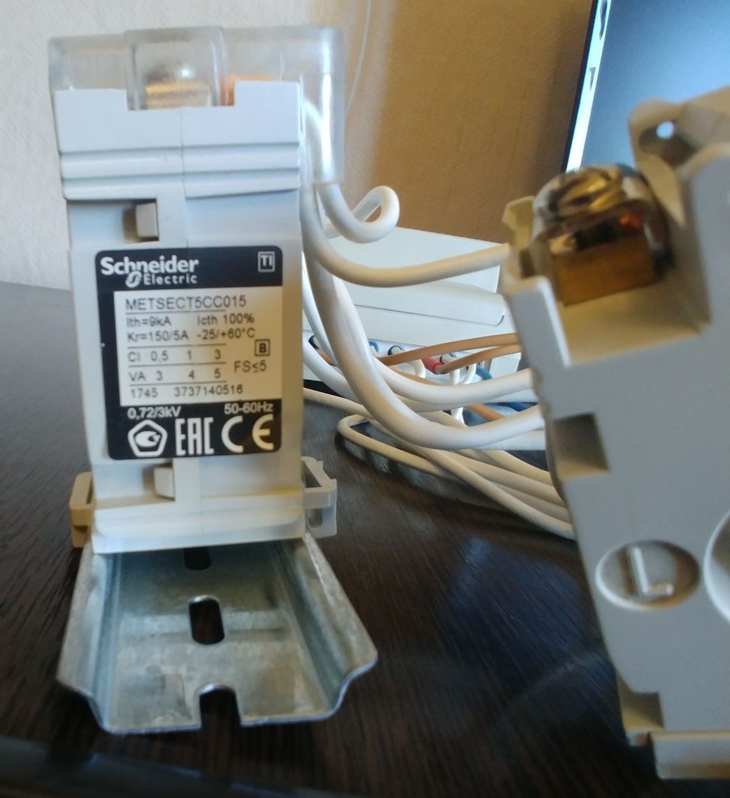 Трансформатори струму тока Schneider лічильник електро счетчик