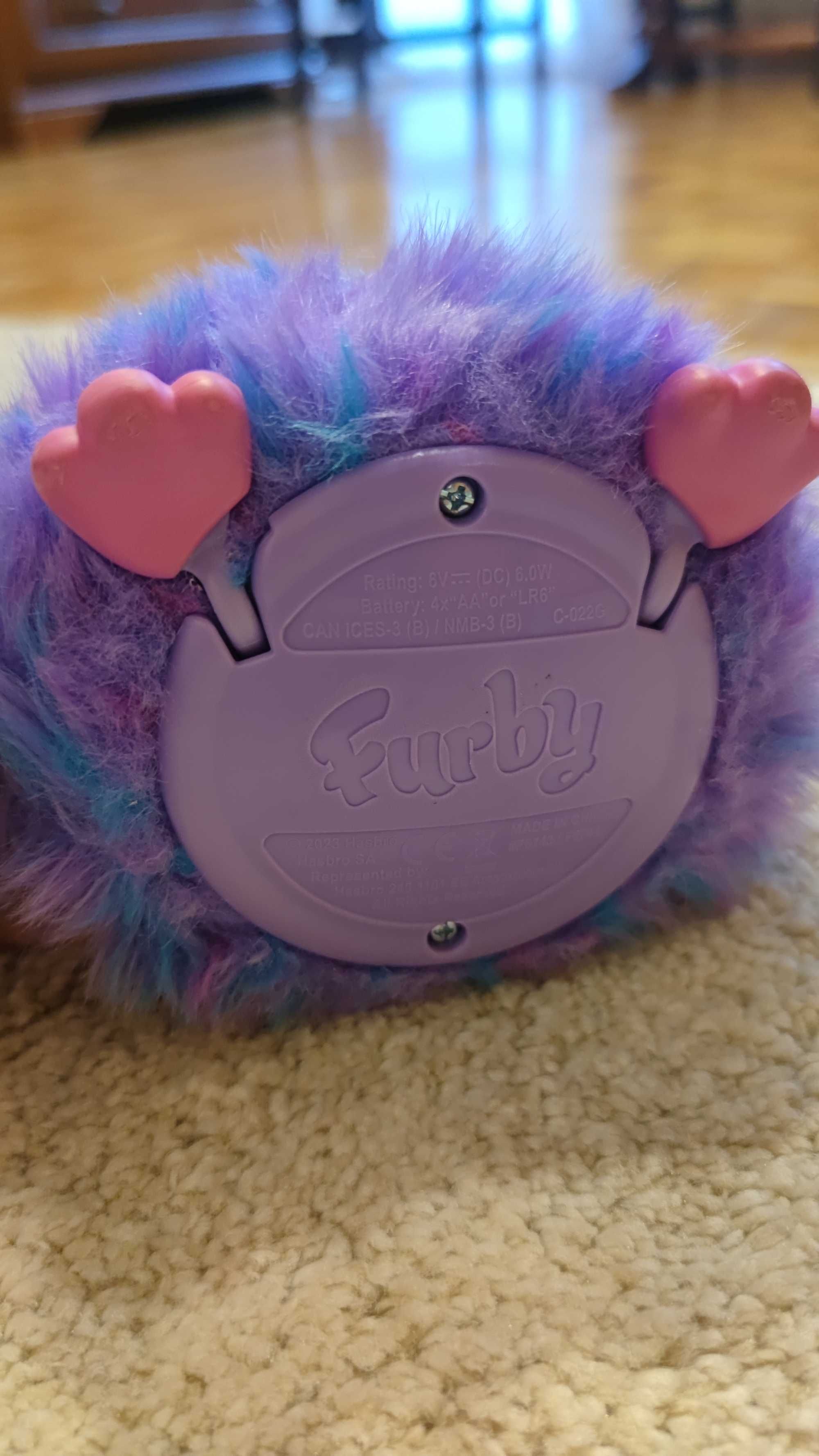Furby zabawka  interaktywna