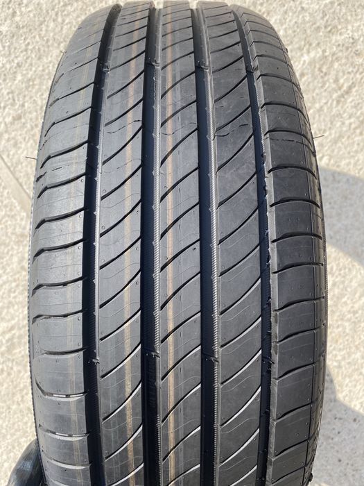 205/60/16 Michelin Primacy 4.  49/2023