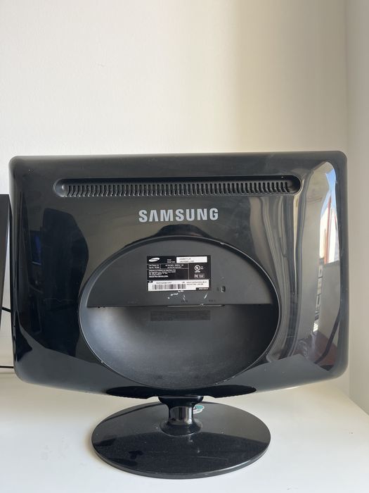 Monitor Samsung SyncMaster 2232BW Plus – 22”