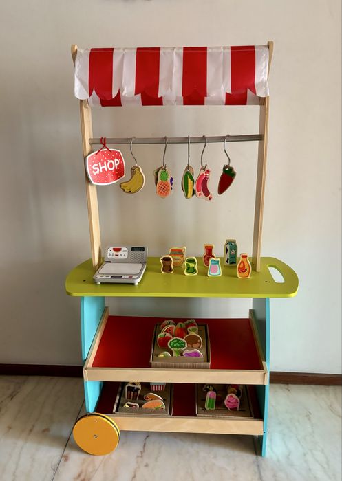 Mercearia de brincar em madeira