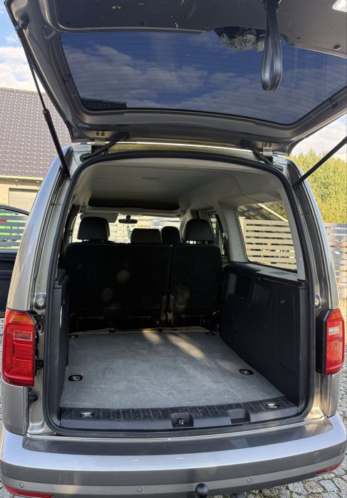 Volkswagen Caddy (automat, wersja long, niski przebieg)