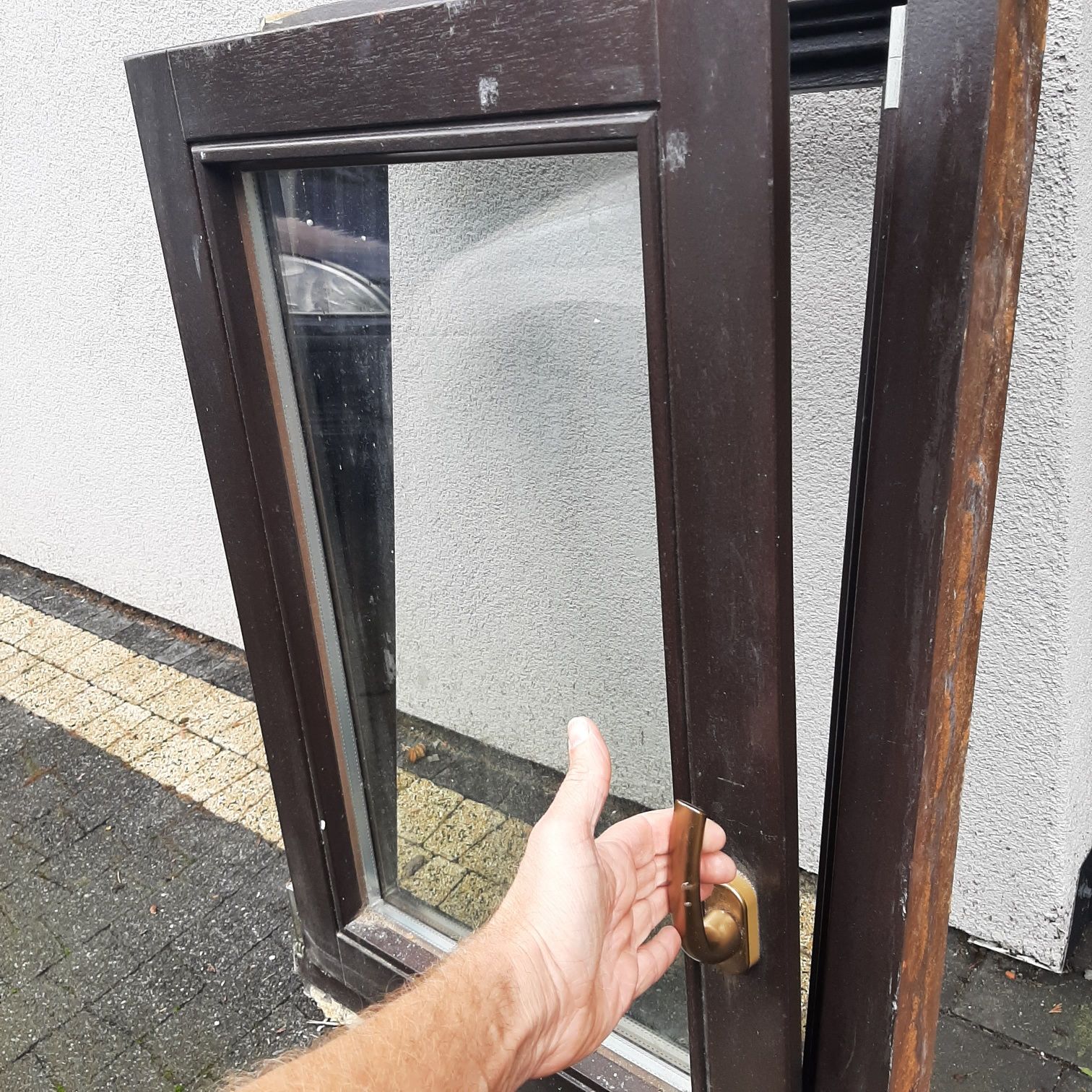 Okno drewniane wysokości 90cm szerokość 60