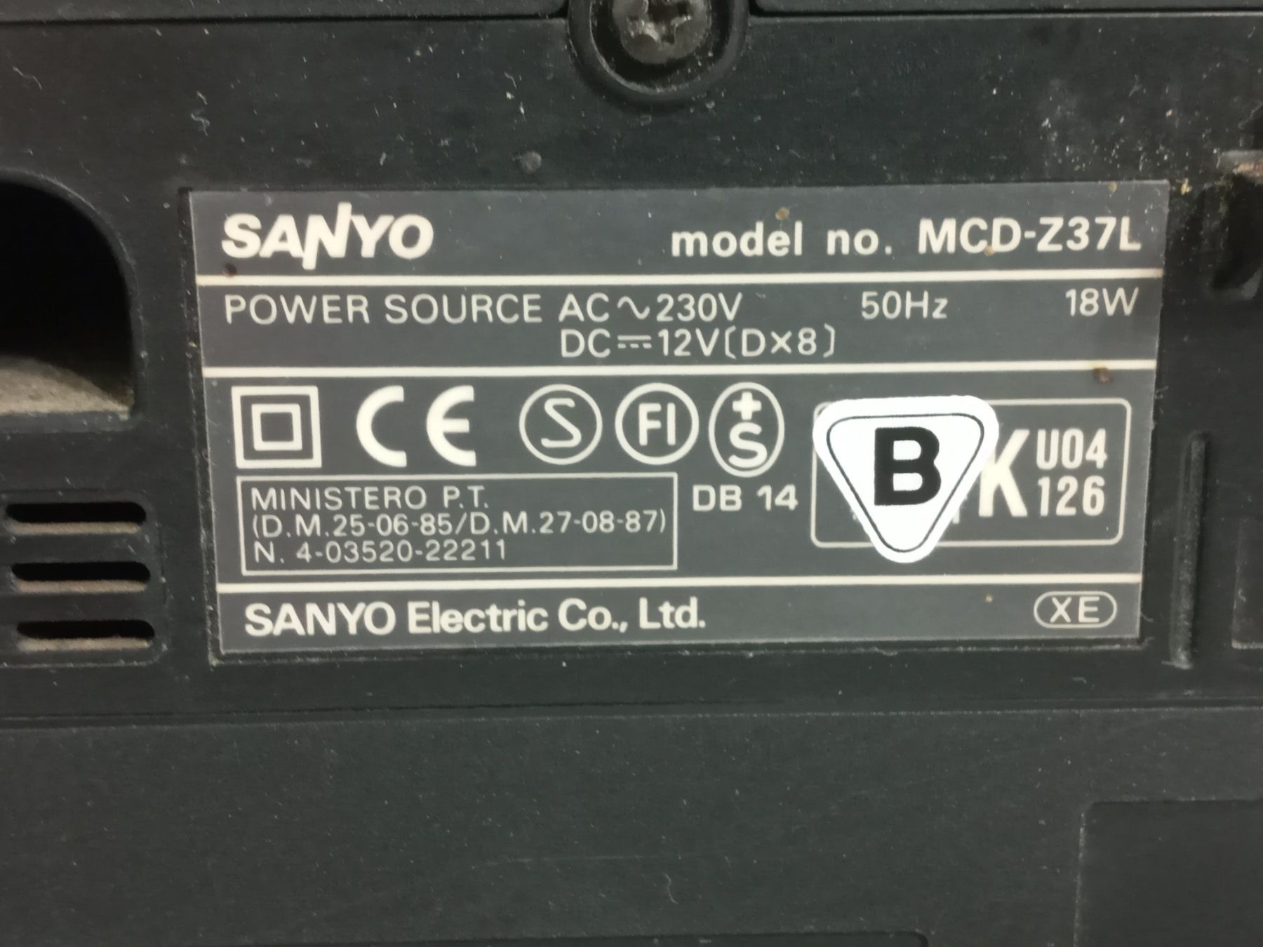 Магнітофон Sanyo MCD-Z37L