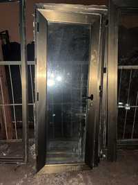 Drzwi aluminiowe zewnętrzne 84/194