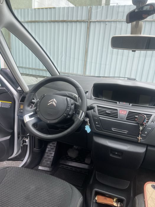 Ситроен гранд пікассо С4 -2011 рік