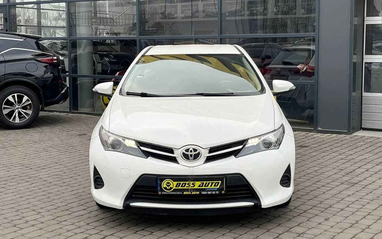 Toyota Auris 2013