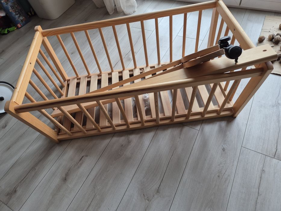 Kołyska dziecięca