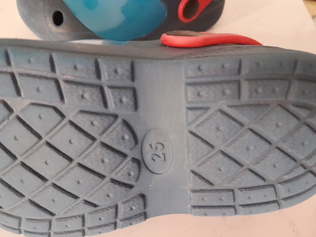 Buty ale croccs rozmiar 25