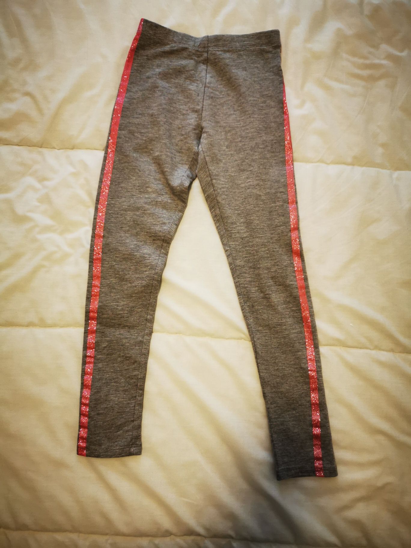 Conjunto de 3 leggings Tam. 9 anos (as 3 por 10€)