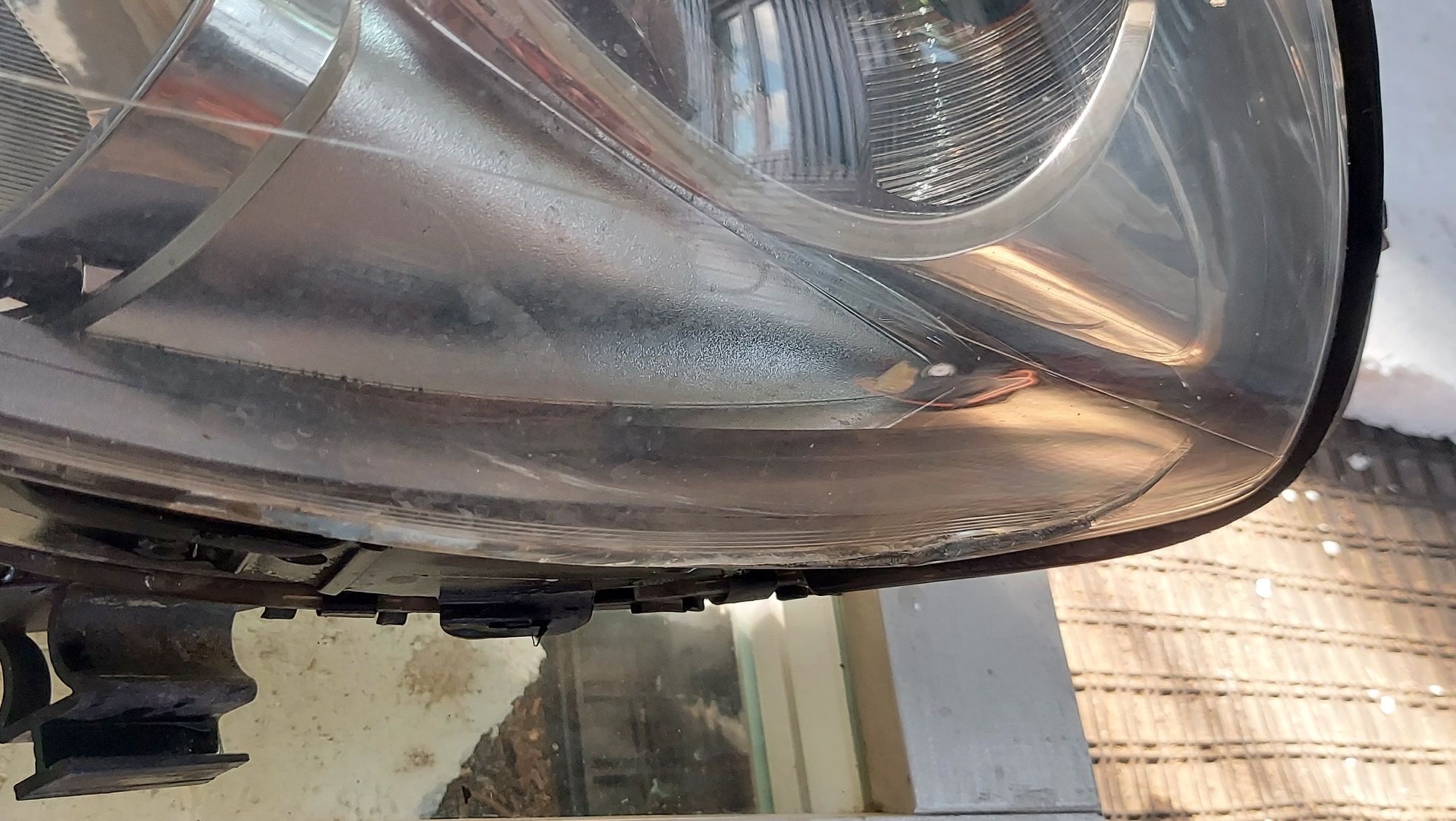 Przednie lampy Mercedes W246 Klasa B  2015r.