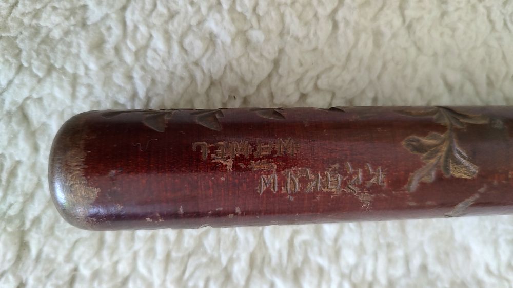 Zabytkowy, drewniany piórnik