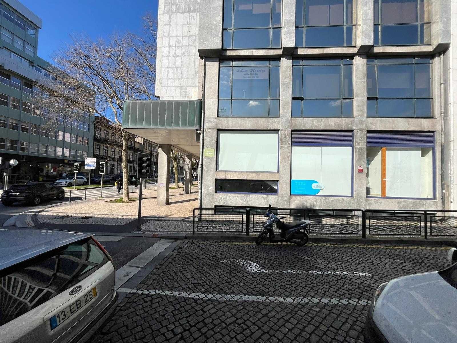 Trespasse Clínica Dentária no Porto