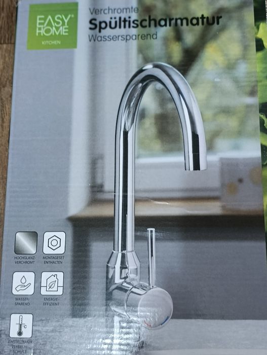 Хромований змішувач для раковини