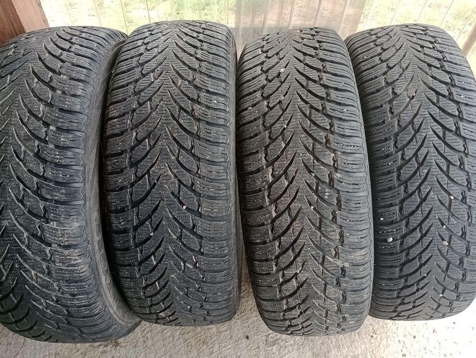 Opony zimowe 225/60/18 Nokian WR suv4