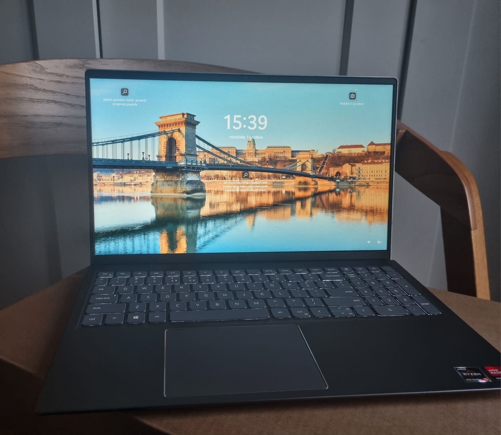 Laptop Dell Inspiron 5515
