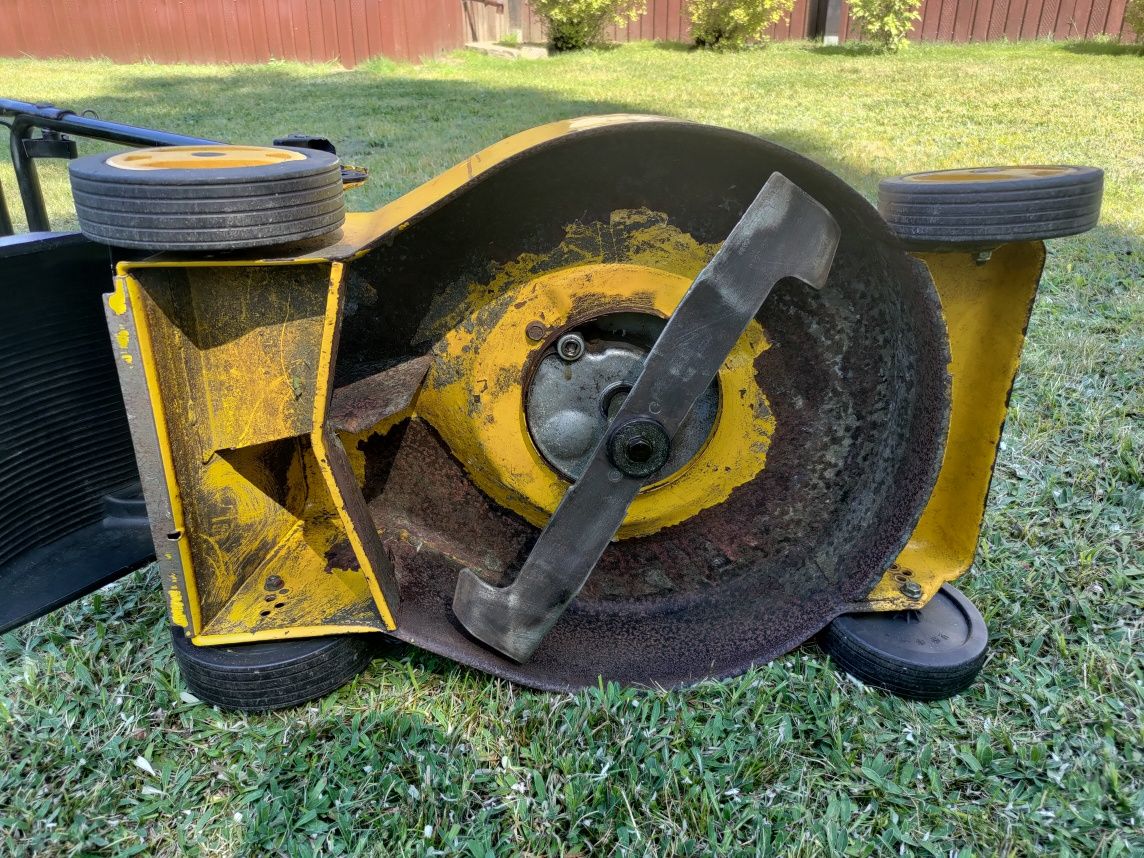 Austriacka kosiarka spalinowa z silnikiem briggs & stratton