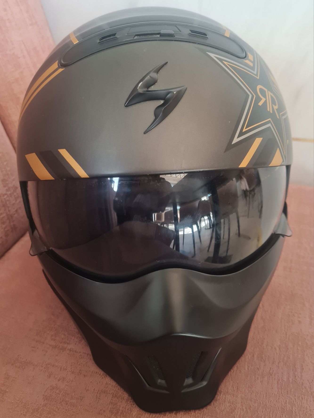 Capacete Scorpion exa Rock Star série especial