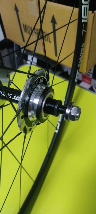Par de rodas DT Swiss T1800 para Pista