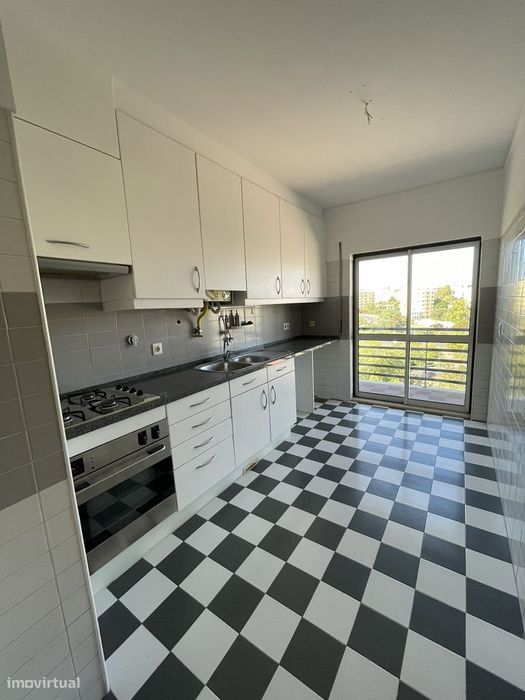 Apartamento T3, São Domingos de Benfica