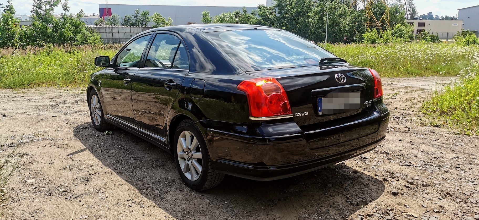 Śliczna Toyota Avensis 2.0 D4d bogate wyposażenie