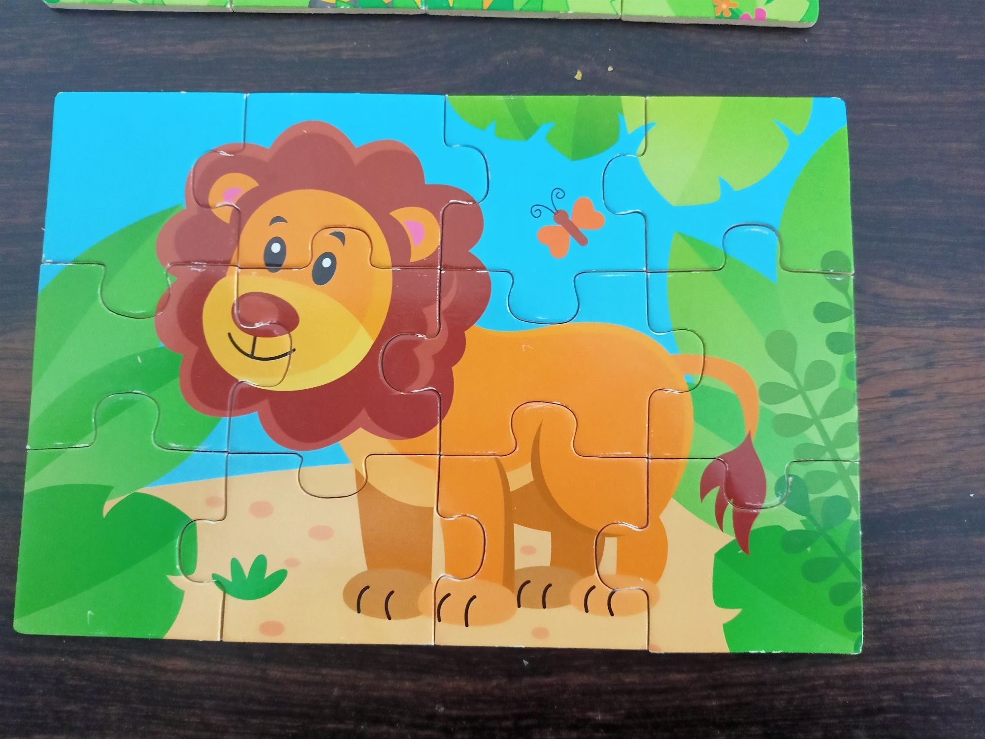 Drewniane puzzle ze zwierzętami