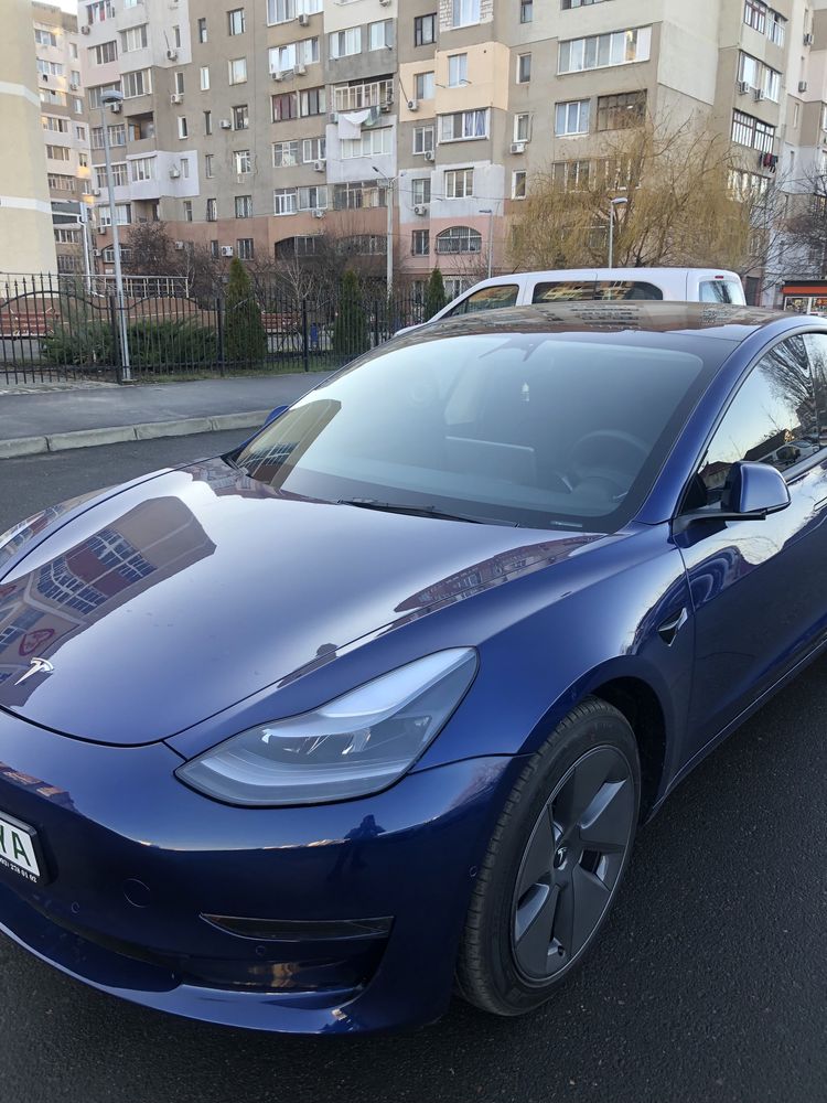 Продам Tesla model 3 2022