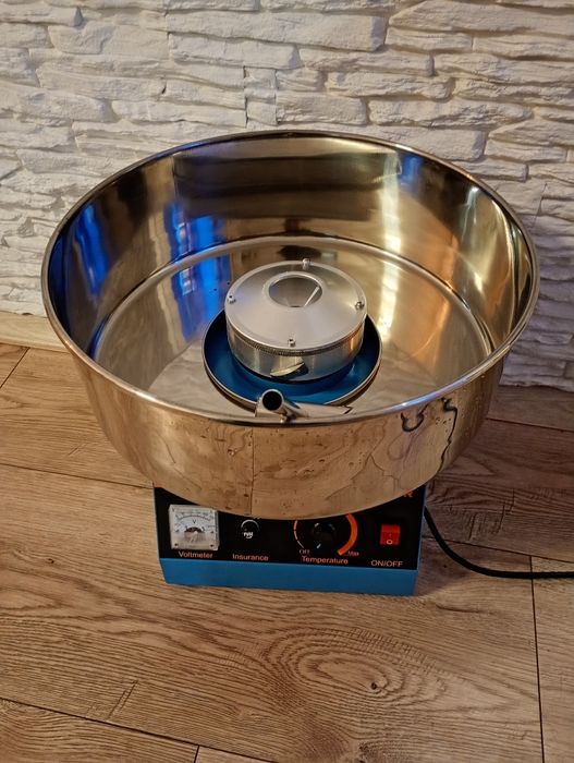 Wynajem maszyny do waty cukrowej