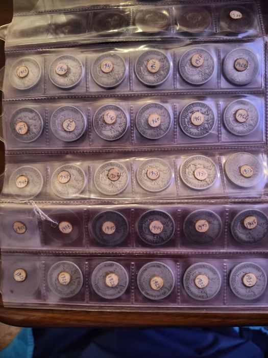 Vendo moedas 50 centavos