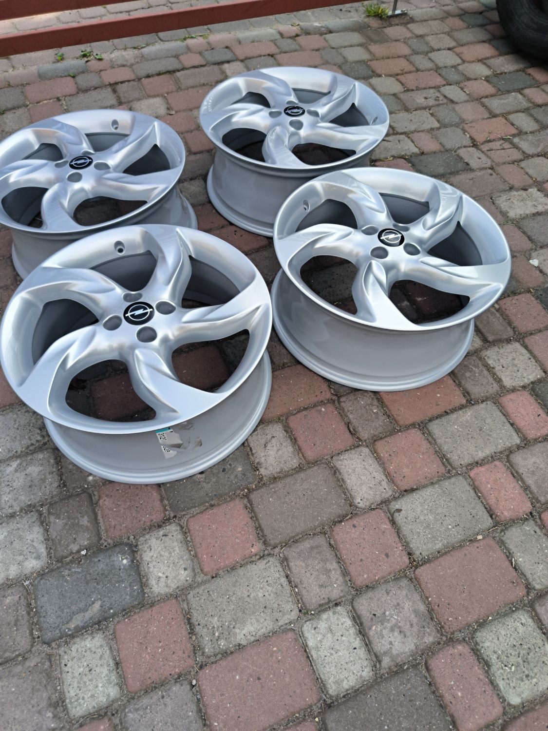 Felgi aluminiowe 18 Opel Corsa OPC Adam 4x100