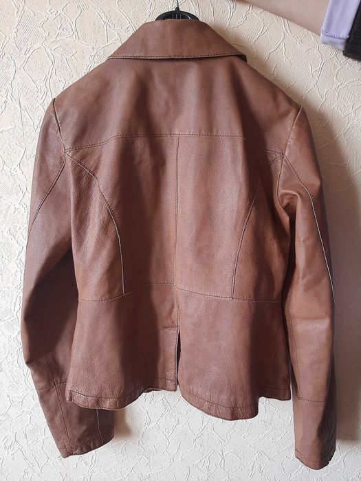 Женский кожаный пиджак