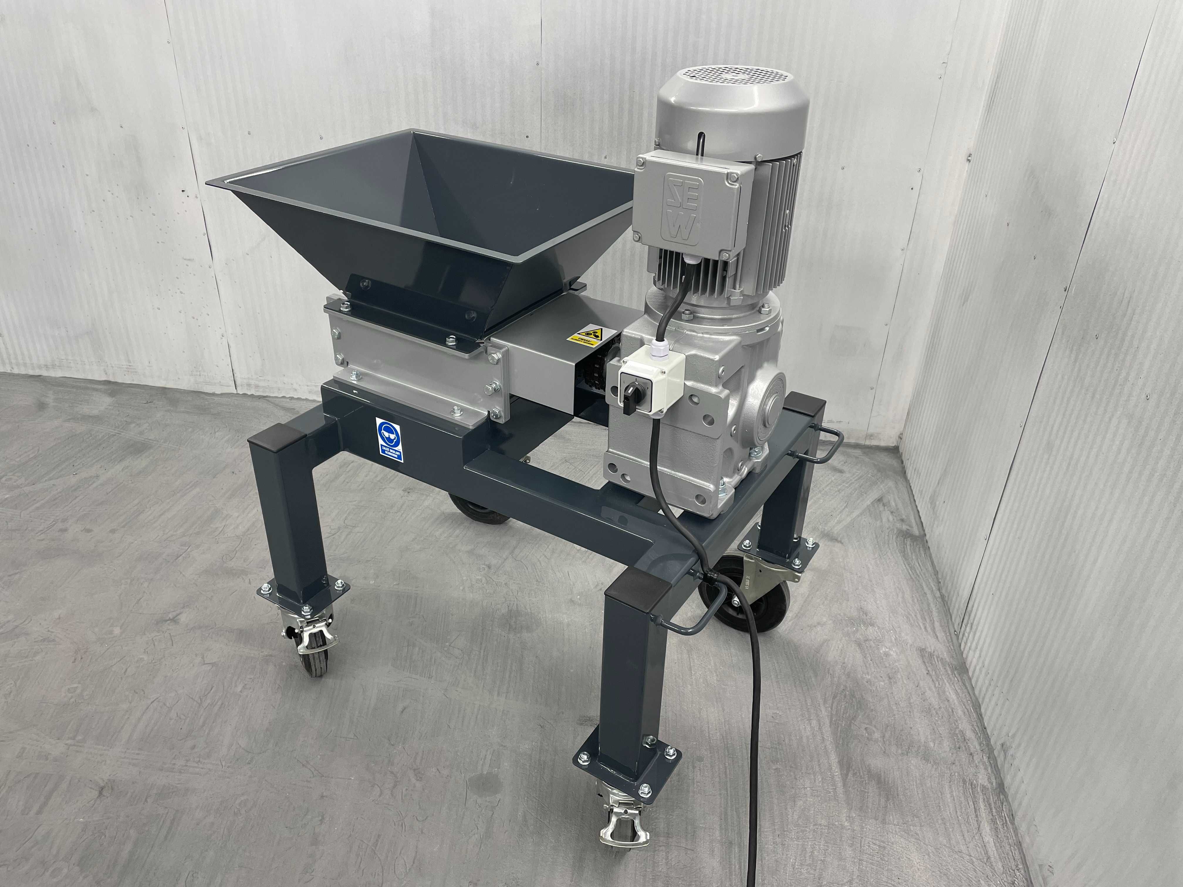 Kruszarka do plastiku Shredder SEW