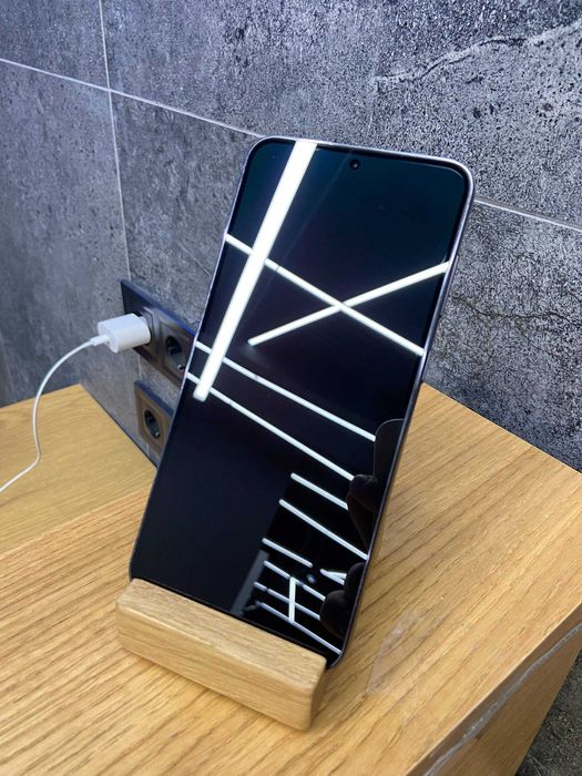 Samsung S23+  8/256  8/10  17800