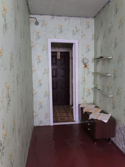 ПРОДАМ недорогу ОДНОКІМНАТНУ квартиру в с. Яблуневе,, біля м. Ніжин