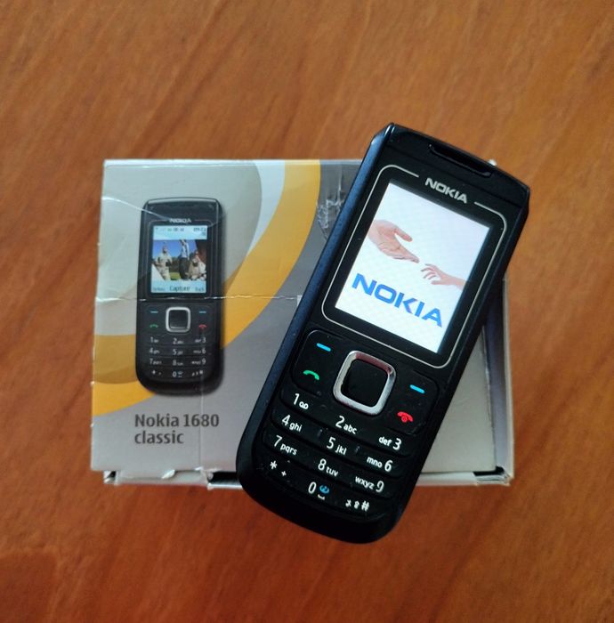 Telemóvel Nokia 1680 classic