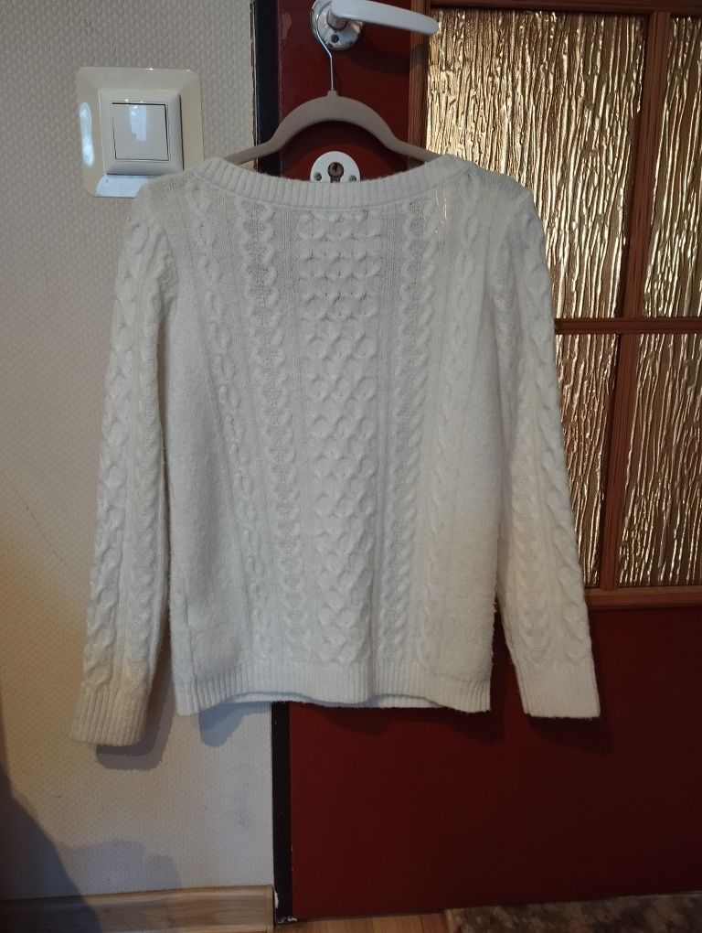 Sweter biały damski