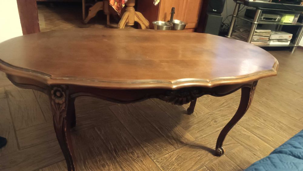 Stolik kawowy         .