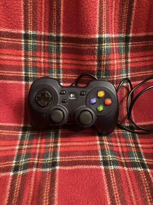 Джойстик Logitech f310