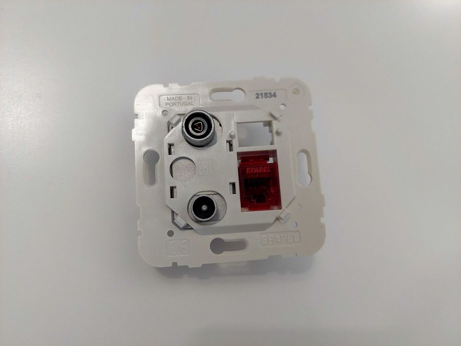Tomada parede rede + TV (RJ45 + Coaxial)