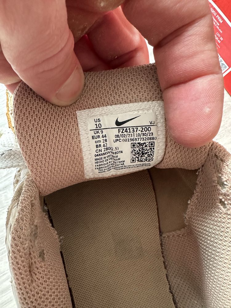 Продам кроссовки Nike P-6000 PRM оригинал 44 размер